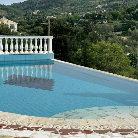 Loukas Holiday home *