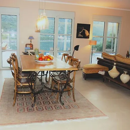 Villa Sea Front House In Kassiopi