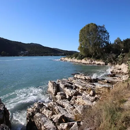 Sea Front House In Villa Kassiopi