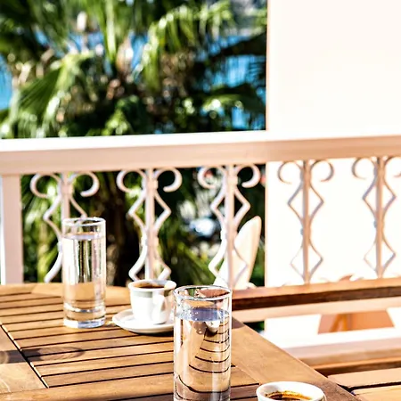 Romeo Seaside Luxury