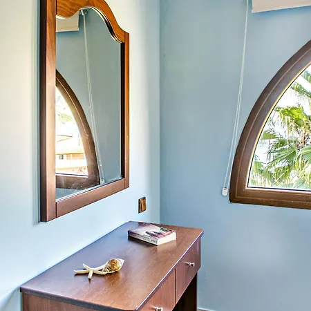 Romeo Seaside Luxury Apartment
