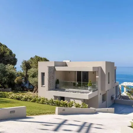 Alkyoni Paramonas Villa