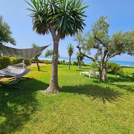 Beachfront A3g Apartment
