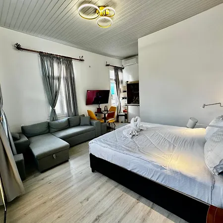 Travelers Luxury Suites, & Corfu (city)
