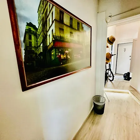 Travelers Luxury Suites, & *