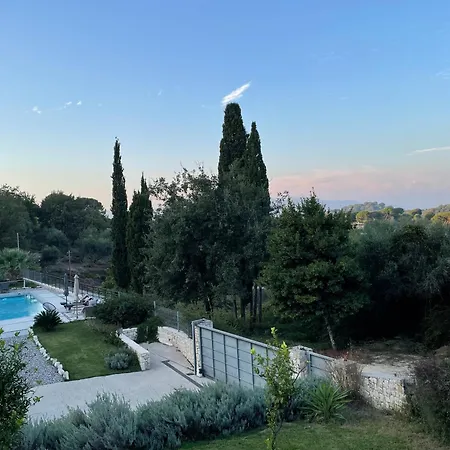 Coco , Un Lieu Convivial Ou Se Ressourcer. Villa *