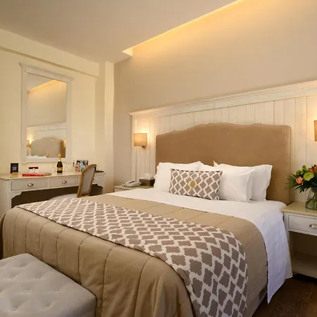 Art Debono Hotel
