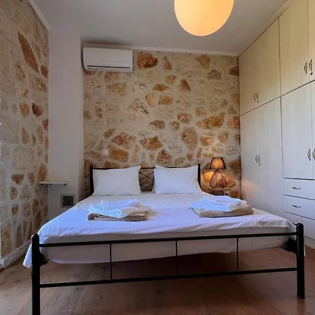 Splendid Gouvia - 3 Bedrooms - Yiarios - Private Children's Playground Villa
