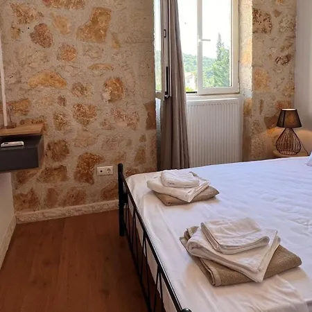 Splendid Gouvia - 3 Bedrooms - Yiarios - Private Children's Playground *