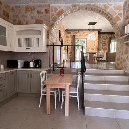 Splendid Gouvia - 3 Bedrooms - Yiarios - Private Children's Playground Villa