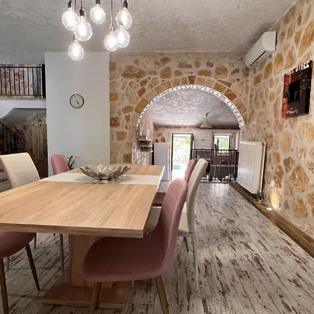 Splendid Gouvia - 3 Bedrooms - Yiarios - Private Children's Playground *