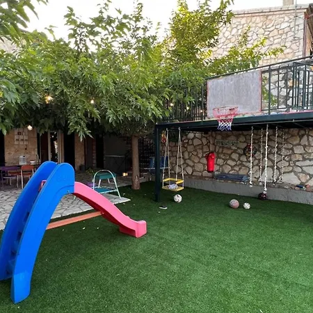 Splendid Gouvia - 3 Bedrooms - Yiarios - Private Children's Playground Poulades