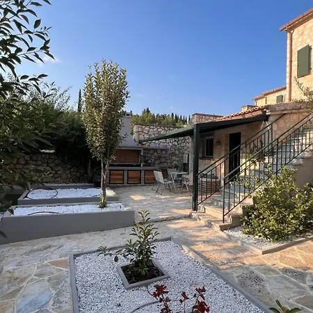 Splendid Gouvia - 3 Bedrooms - Yiarios - Private Children's Playground *