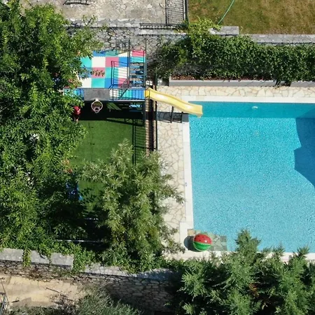 Splendid Gouvia - 3 Bedrooms - Yiarios - Private Children's Playground * Poulades