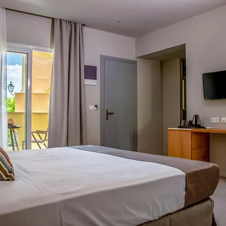 Hotel Olympion Village