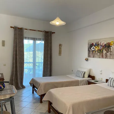 Apartment Floros *