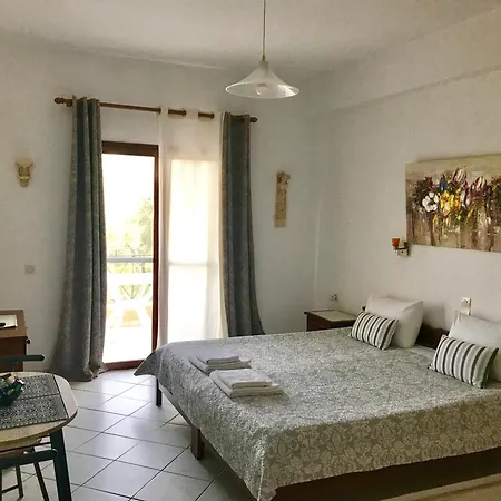 Floros Apartment
