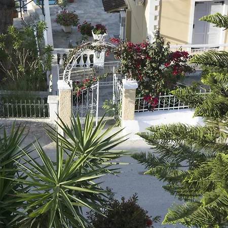 Marina Apartments, Agios Gordios Corfu 2*