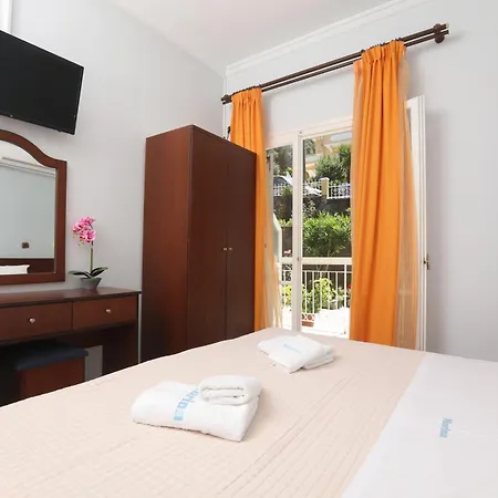 Aparthotel Marina Apartments, Agios Gordios Corfu