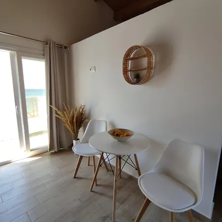Nereides Aparthotel *