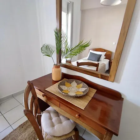 Aparthotel Nereides *