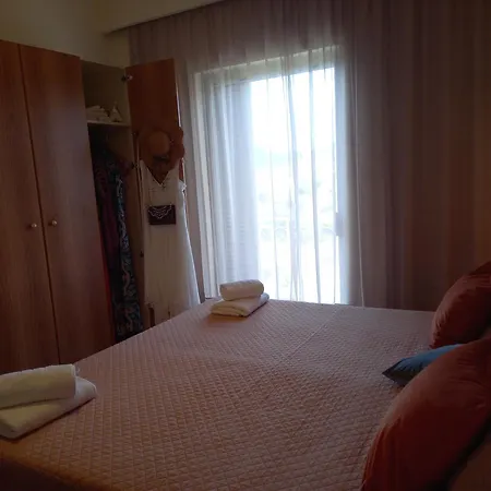 Vakantiehuis Natassa House 2 *