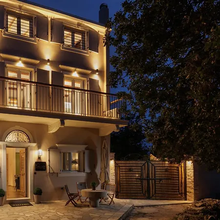 N.riccio Villa *