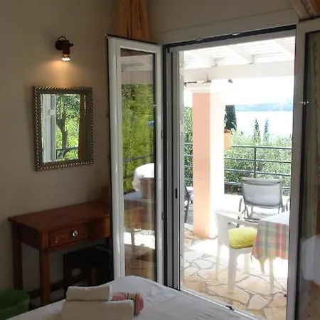 Apartment Kerasia - 4 &