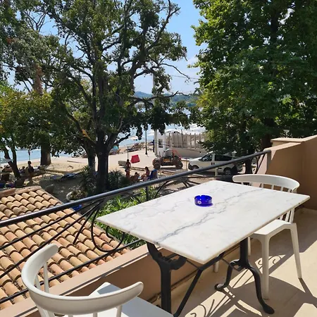 Apartment Malibu Summer