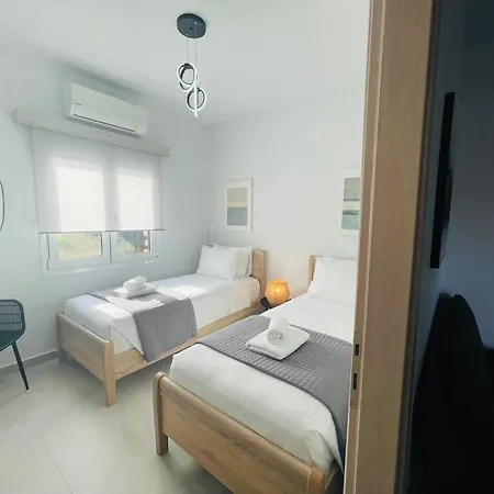 Rodelia Apartment *