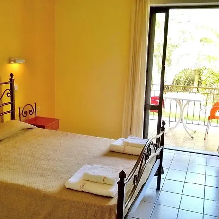 Irini And Apartment *
