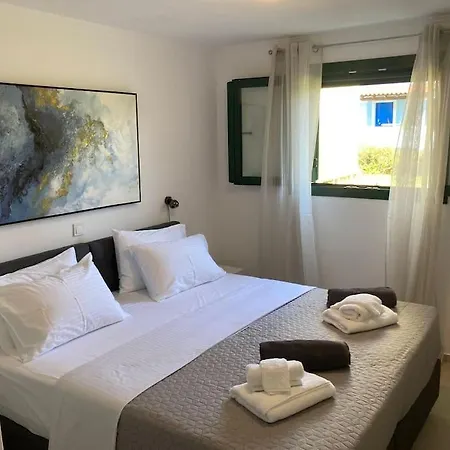 Govino Bay Cento Blu * Gouvia