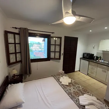 Perris Guest house *