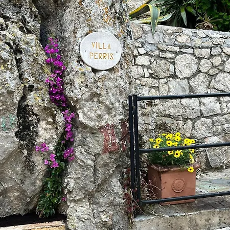 Guest house Perris