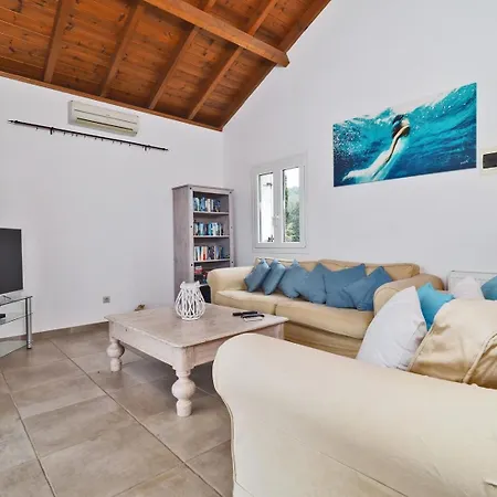 Helios Court Villa *
