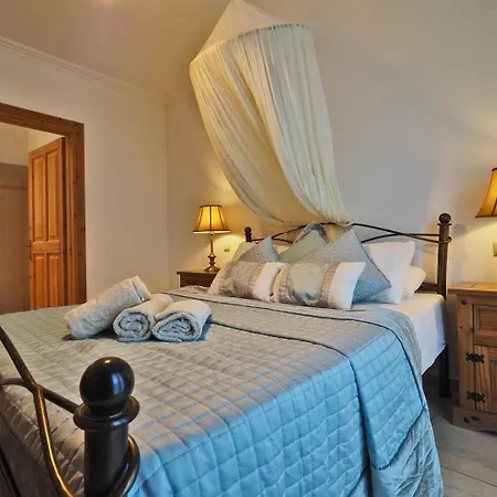 Helios Court * Arillas (Corfu)