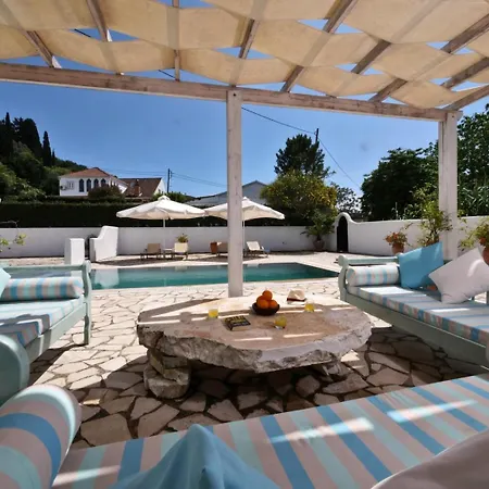 Villa Helios Court *