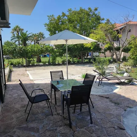 Nikilein's House, 150μ απο την παραλία Holiday home Roda (Corfu)