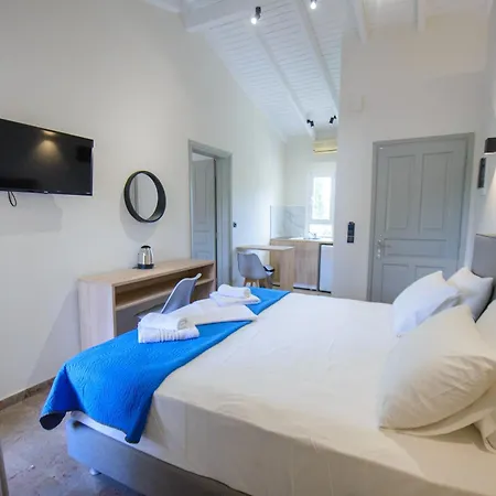 Saint Spiridon Aparthotel