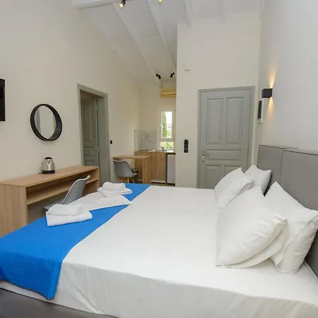 Saint Spiridon Aparthotel Kassiopi