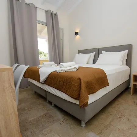 Aparthotel Saint Spiridon