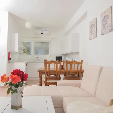 Spileo House Boutique - Adults Only Apartment Mesongi