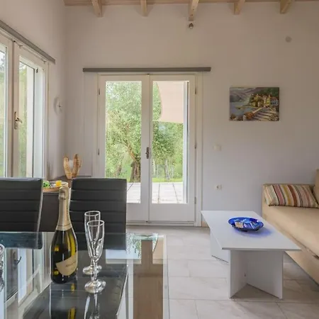 Matthaeus Am Corfutrail, Ferienoase Im Olivenhain 3 Km Zum Holiday home Giannades