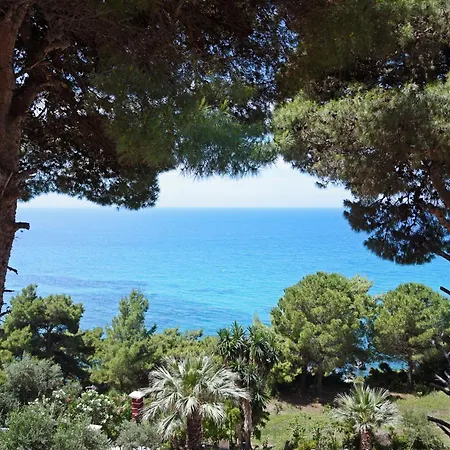 Onar By The Sea Apartment