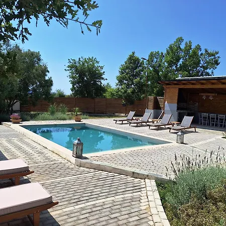 Serenity - Off Grid Villa Poulades