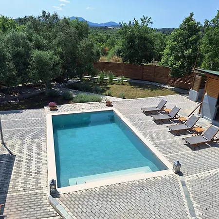 Serenity - Off Grid Villa Poulades