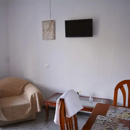 Afroditi Ground Floor Apartment *