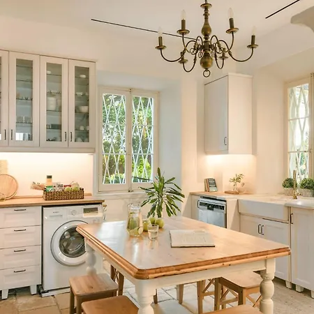 Magnificent Seafront Corfu - 5 En-suite Bedrooms -the Durrells House | Historic Elegance & Modern Luxuries - Direct Access & Private Heated Pool Villa