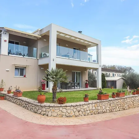 Ulivi Verdi Villa Kontokali