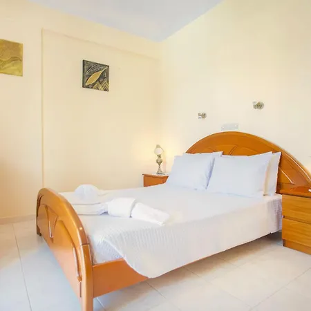 Holiday home Poros Kavallouri
